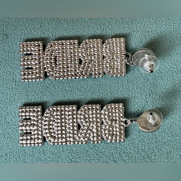 Bride Earrings - Picture 2 of 4